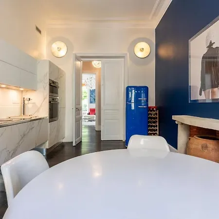 Daire Carre D'or, Superbe Sur Jardin, Elegant Et Ensoleille *