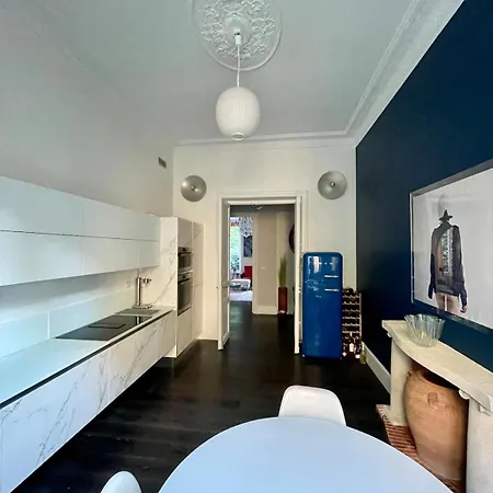 Daire Carre D'or, Superbe Sur Jardin, Elegant Et Ensoleille