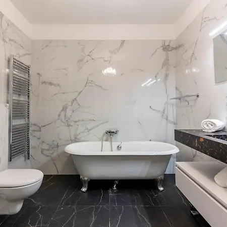 Carre D'or, Superbe Sur Jardin, Elegant Et Ensoleille *